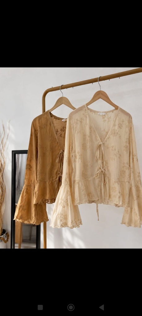 Camisas Bordadas con Lazo